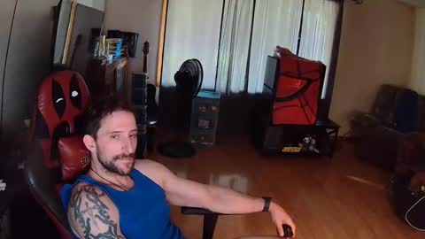 jaxjohnson12 online show from May 19, 2026, 6:47 pm