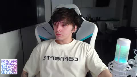 Jayce online show from June 29, 2026, 4:30 am