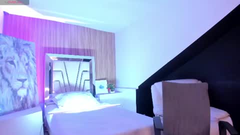 Jazminrusso  online show from July 25, 2026, 5:27 am