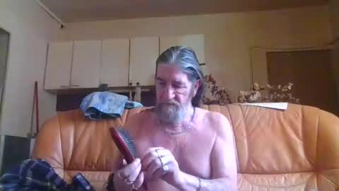 jeanclaude1959 online show from August 6, 2026, 9:33 am
