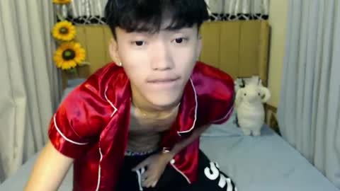 jemart_urnaughtboy online show from June 25, 2026, 12:31 pm