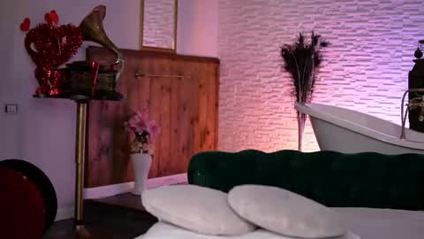 jenna_day online show from May 11, 2026, 5:35 am
