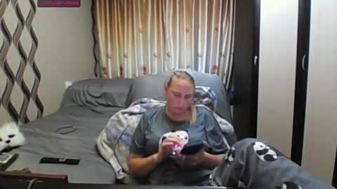 JenniDeep online show from June 11, 2026, 6:17 pm