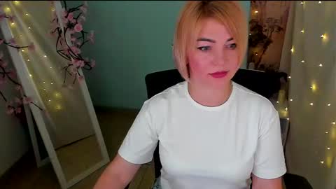 Jennifer online show from June 19, 2026, 7:12 am