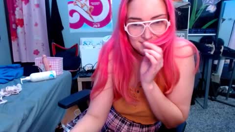 Jennifer Gwen online show from January 7, 2026, 4:48 am