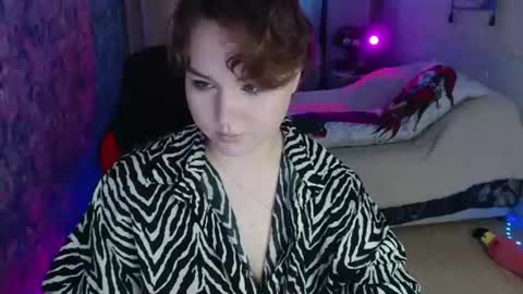 Jenny online show from July 4, 2026, 5:13 am