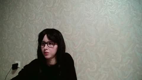 JennyOlset online show from December 10, 2024, 7:22 pm
