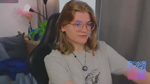  JessieVibes online show from July 5, 2026, 2:02 pm