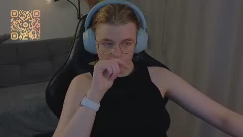  JessieVibes online show from July 30, 2026, 2:05 pm