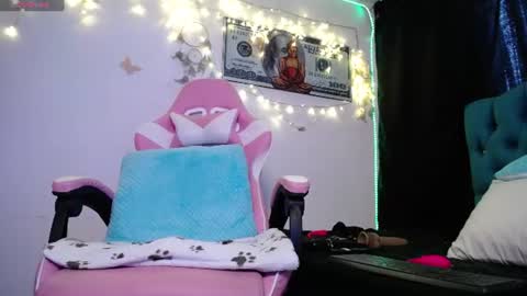 Jessie online show from July 12, 2026, 4:53 pm
