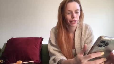 Jessica Aaren online show from April 4, 2026, 5:32 pm