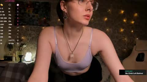Snapshot of jessica_jane_ chatting on June 7, 2026, 12:26 am Mila online show from June 7, 2026, 12:26 am