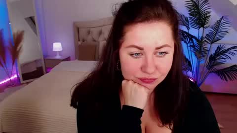 jessicaevanse online show from July 7, 2026, 10:52 am