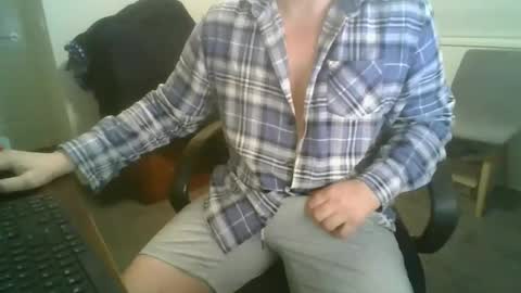 Snapshot of jezz045 chatting on May 29, 2026, 7:17 am jezz045 online show from May 29, 2026, 7:17 am
