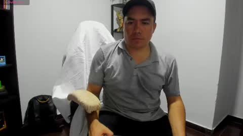 Snapshot of jhonatan_morales_s chatting on July 8, 2026, 12:48 am jhonatan_morales_s online show from July 8, 2026, 12:48 am