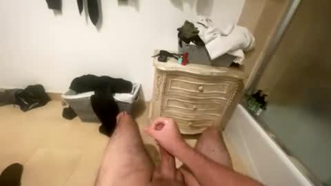 Jjjerkingit online show from July 25, 2026, 1:25 am