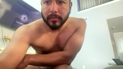 jjuarez5409 online show from May 17, 2026, 5:42 pm