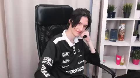 john__strong online show from June 21, 2026, 3:47 pm
