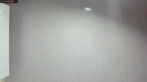 john_ssnow29 online show from June 23, 2026, 3:37 am
