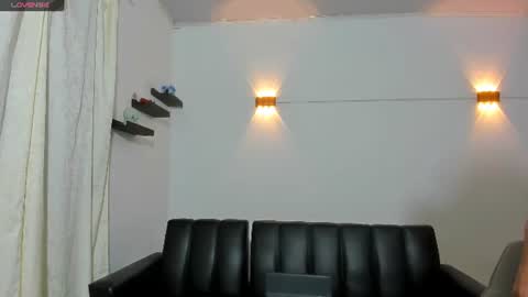 john_ssnow29 online show from June 24, 2026, 10:03 am