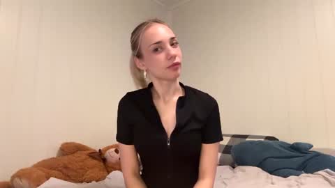 Oly online show from June 18, 2026, 8:14 am