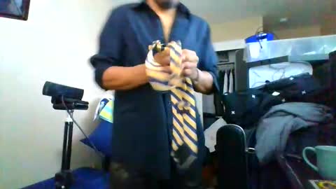 Snapshot of johnnyleos chatting on May 27, 2026, 3:42 pm johnnyleos online show from May 27, 2026, 3:42 pm