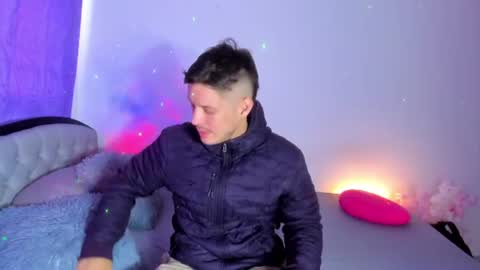 johnycooper08 online show from July 23, 2026, 12:25 pm
