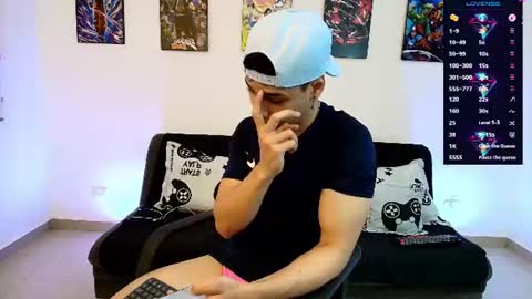 Instagram jonathanfit14 online show from June 11, 2026, 12:32 am