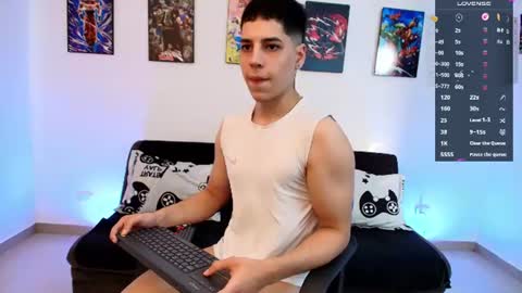 Instagram jonathanfit14 online show from June 12, 2026, 9:35 pm
