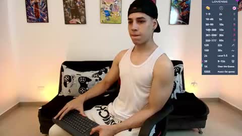 Instagram jonathanfit14 online show from June 24, 2026, 9:36 pm