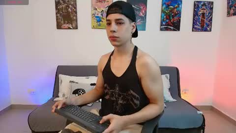 Instagram jonathanfit14 online show from August 3, 2026, 1:04 am