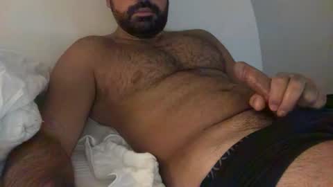 jonathansmitherson96 online show from October 31, 2025, 1:01 pm