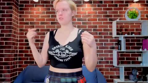 Ellie online show from May 22, 2026, 8:21 am