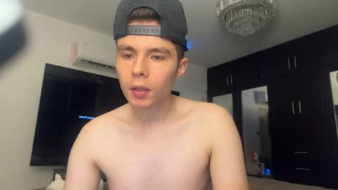 juan_boy25 online show from June 21, 2026, 2:25 am