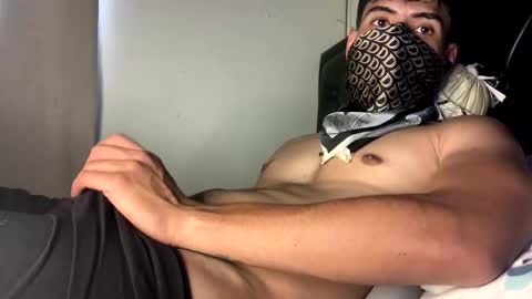 lJuanl online show from May 13, 2026, 7:22 pm