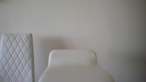juanearth1 online show from May 12, 2026, 9:56 pm