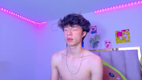 juanmres online show from June 28, 2026, 8:37 pm