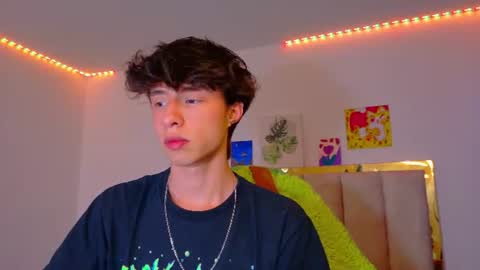juanmres online show from July 15, 2026, 7:19 pm