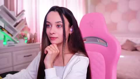 Angelina online show from June 24, 2026, 12:15 pm