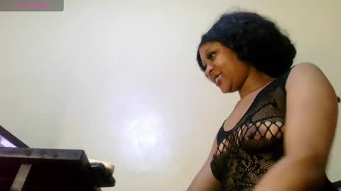 Juicy Bumbum online show from June 18, 2026, 1:39 am
