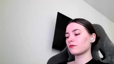julia swety online show from August 1, 2026, 6:45 am