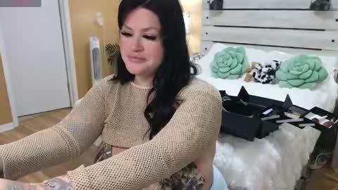 Texas Mamasita online show from April 22, 2026, 3:02 pm