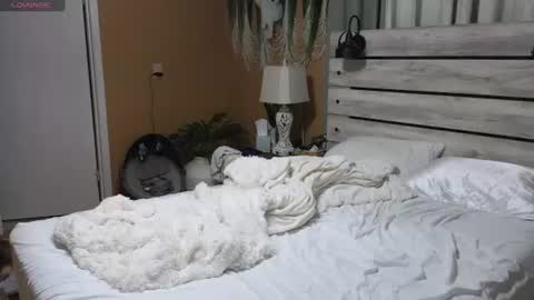 Texas Mamasita online show from July 8, 2026, 4:00 pm