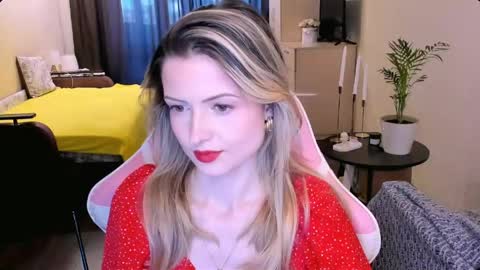 Julie online show from April 25, 2026, 2:14 pm