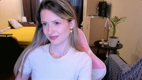 Julie online show from May 16, 2026, 2:27 pm