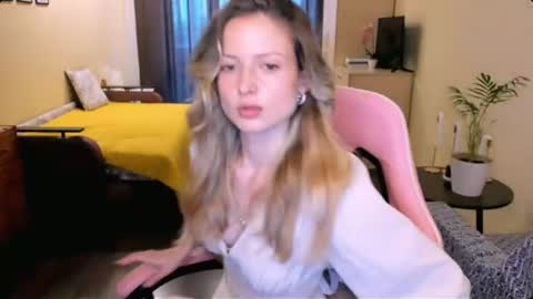 Julie online show from July 7, 2026, 6:47 am