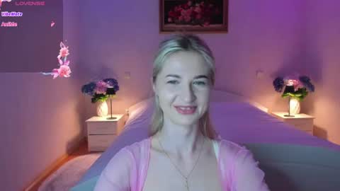 julieblazex online show from June 25, 2026, 9:41 pm