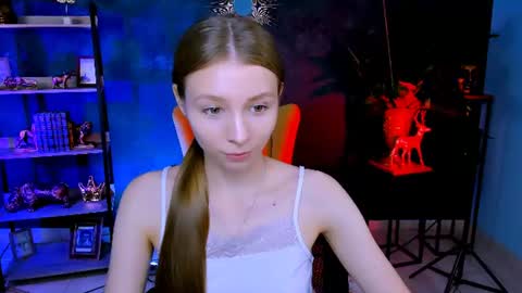 juliedaniel online show from July 6, 2026, 4:09 am