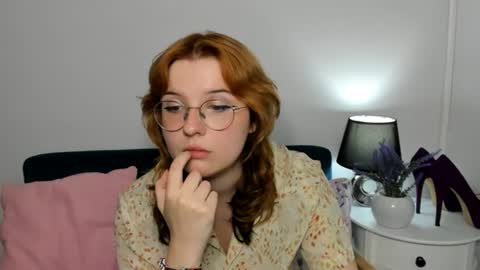 juliegentle online show from July 28, 2026, 6:20 pm