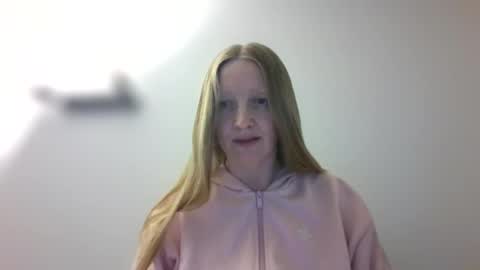 julietka online show from May 31, 2026, 8:54 am